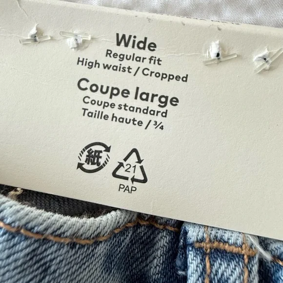 NWT H&M Light washed high waisted Wide leg cropped jeans size 12 - Picture 8 of 10